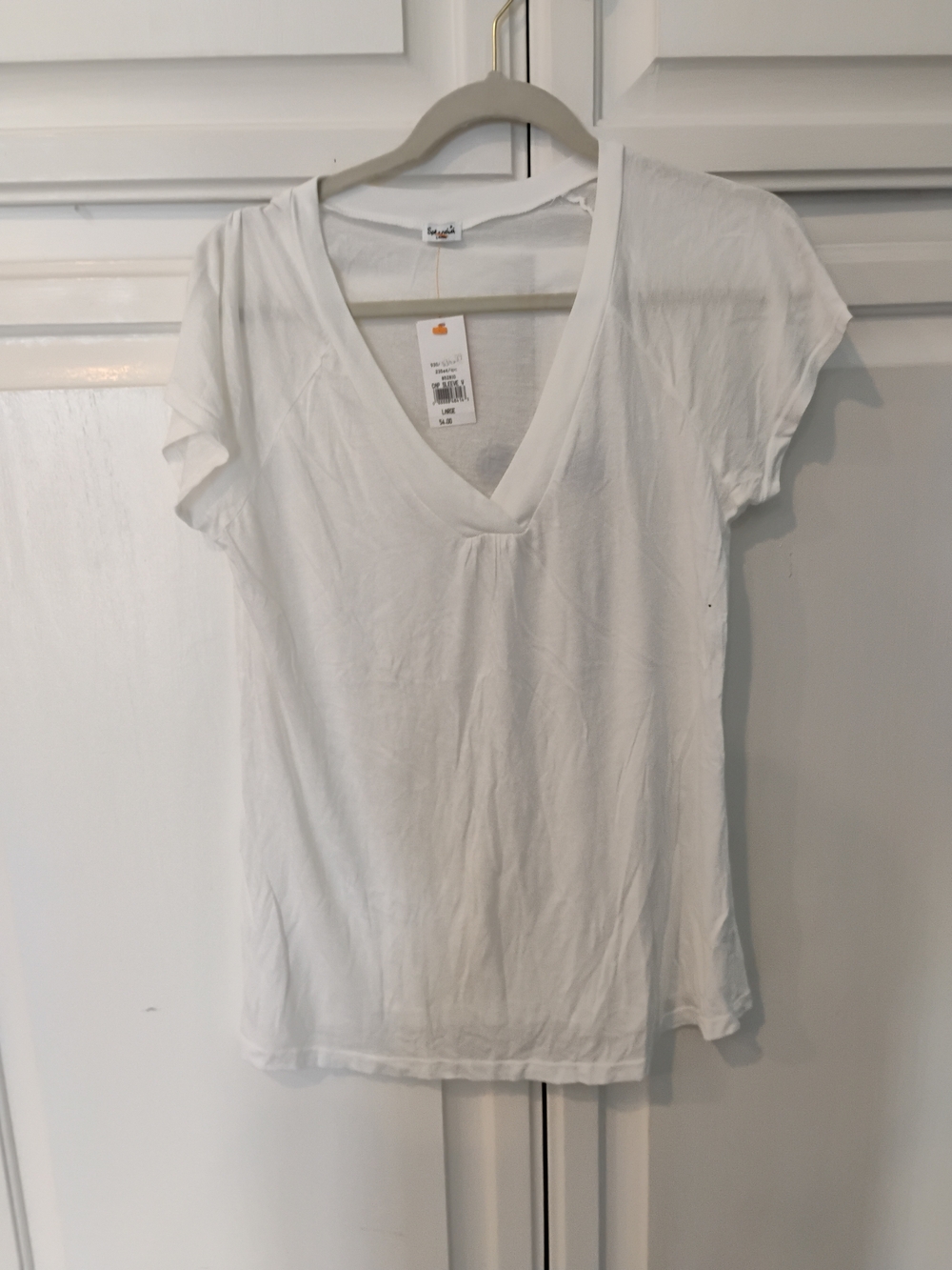 Splendid White Deep V-Neck Short Sleeve Tee